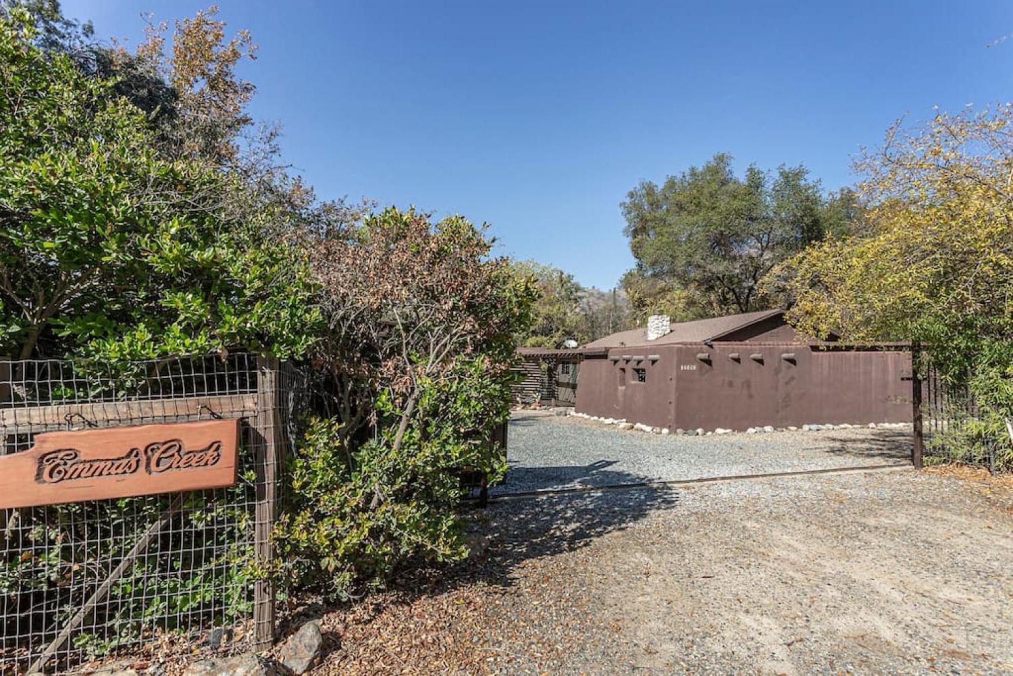 Sequoia Riverfront Guest House Right On The Water Three Rivers Exterior photo